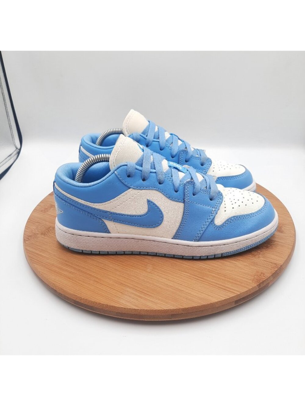 Nike Air Jordan 1 Low Womens Size 6.5 (5Y) Shoes UNC Blue Basketball Sneakers